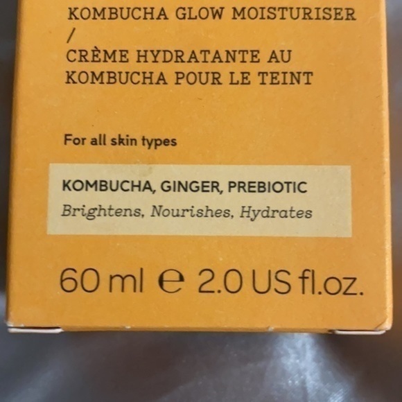 Elemis Superfood Glow Priming moisturizer - Picture 6 of 7